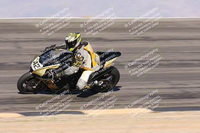 media/Jan-16-2026-CVMA Friday Practice (Fri) [[6f2bf47531]]/3-Racer 2/Session 2 Bowl Entry Pans/